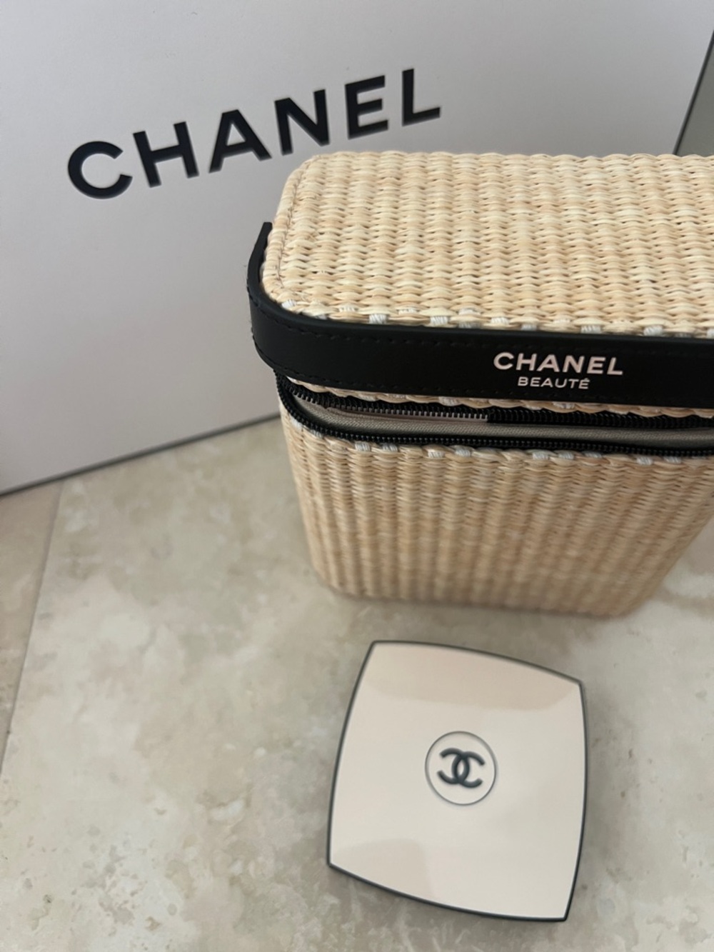 Chanel Les Beiges Highlighting Powder